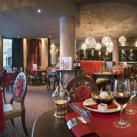 Sleeps 4 Pool Wifi * Val Thorens