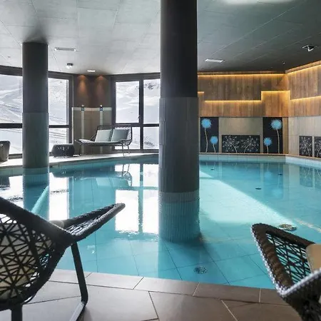 Lägenhet Sleeps 4 Pool Wifi *
